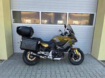 BMW F 900 XR