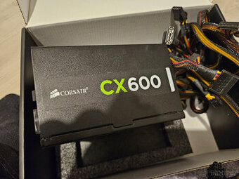 Zdroj Corsair CX600 W