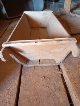 Staré dřevěné necky