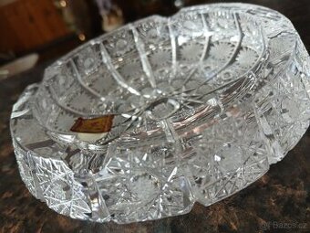 Broušený křišťál,  popelník