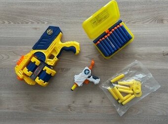 2x pistole nerf + 60x naboje