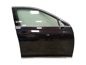 Pravé přední dveře černá metalíza LC9X VW Passat B8 2016
