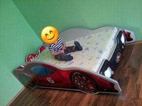 Dětská postel auto + matrace a rošt z IKEA