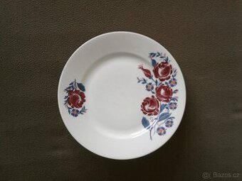 Porcelánový talíř zdobený růžemi, Thun Československo