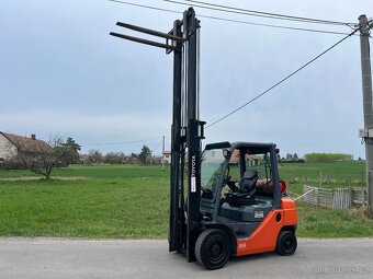 Vysokozdvyžný vozík Toyota Tonero 25, rok 2018, 4tis.mth