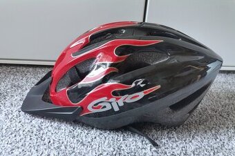 Přilba GIRO