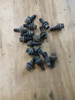 Šrouby orig. pro Alu kola Peugeot,Citroen,sada 400kc