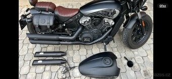 Indian Scout Bobber - nádrž a laděné výfuky s klapkou - 1