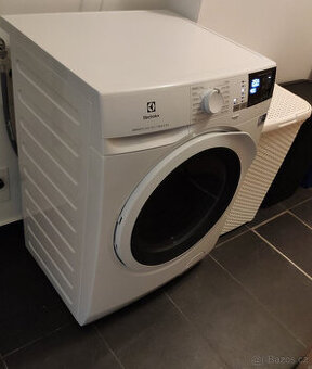Kombinovaná pračka se sušičkou Electrolux 7/4kg
