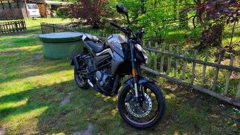 CF Moto 300NK - 2023 naj. 4900 km + T-BOX - stále v záruce - 1