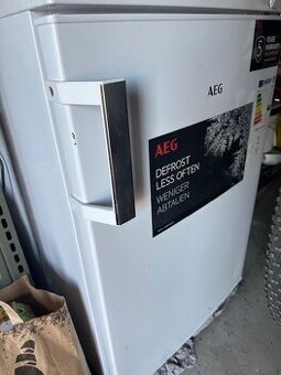 Mrazák AEG