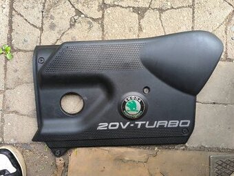 Kryt motoru