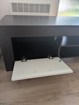 Tv stolík