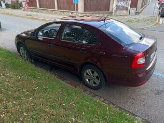 Škoda Octavia 1,6 MPi, 100 000 km, 1 majitel