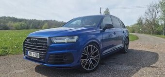 Audi SQ7, V8, 320kw, quattro, headup, DPH, PO SERVISU
