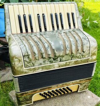 Akordeon F.A. Harmonika