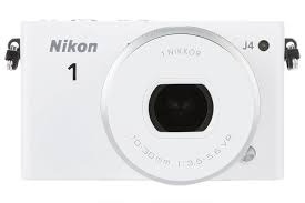 Nikon 1 J4 + 10-30mm
