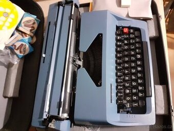 Psací stroj Consul kufříkový