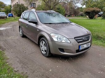Kia Cee'd 1.4l 80kW SW 2009 nová STK + ME , 1.majitel