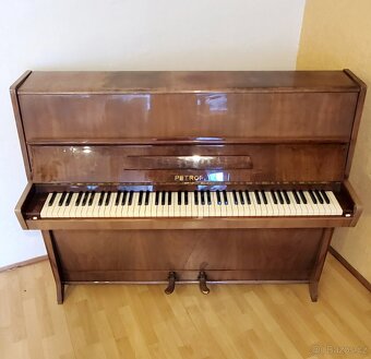 Pianino Petrof - 1