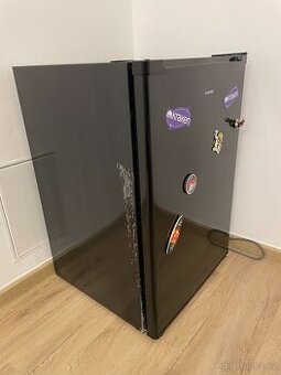 Malá lednice Klarstein 76l – jako nová.