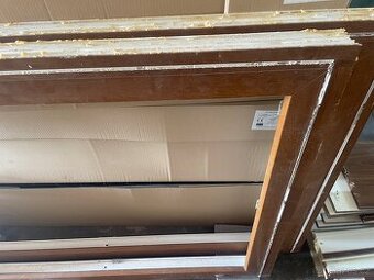 Prodám 3 ks okna, 1ks balkonových dveří