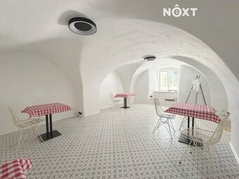 Pronájem komerční Obchodní prostory, 87㎡