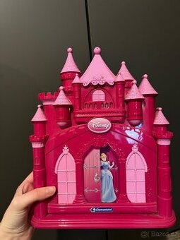 dětský hrací domeček