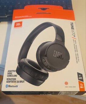 JBL 670NC - pouze vyzkoušeno