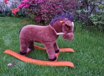 Houpací koník se zvukem