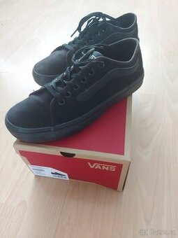 Tenisky Vans (velikost 41)