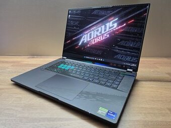 2K 165HZ_GIGABYTE AORUS 16X_i9-14900HX_32GB_RTX 4070 8GB