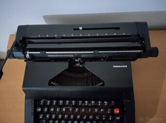 Psací stroj