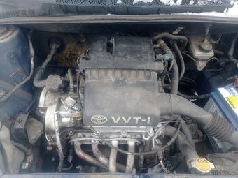 Motor Toyota Yaris 1.0 50kW