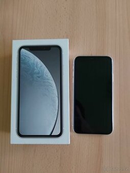 iPhone XR 64GB bílý - stav jako nový