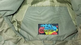 chlapecká zimní bunda vel. 140/146