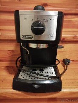 Kávovar DeLonghi