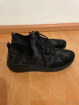 Černé tenisky Diesel, vel. 38