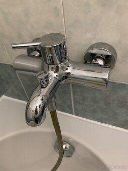 (2x baterie + 1x umyvadlo