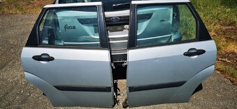 Zadní dveře Focus Mk1