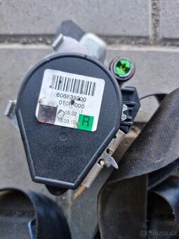 přední pravý pás z Ford Mondeo MK4 facelift 2012