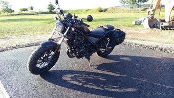 Honda rebel 500 ABS (1737km)  (dohoda možná)