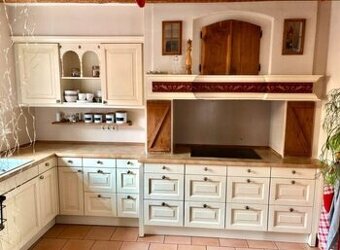 Krémová venkovská linka se spotřebiči,6128