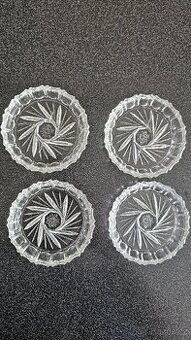 Sada skleněných dezertních talířků (4 ks) – vzor větrník