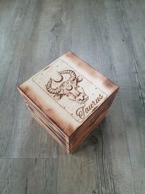 Dřevěná krabička -  znamení býk - 1