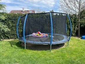 Trampolina marimex 4,5m se sití