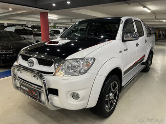 toyota hilux 3.0 AUTOMAT   140.000KM top motor 3,0