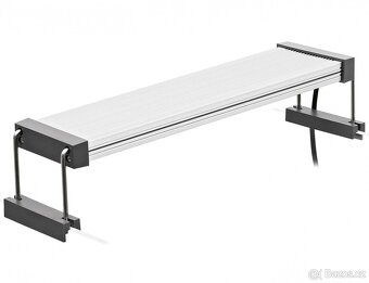 Akvarijní LED osvětlení Twinstar II 30B a Oase CrystalSkim