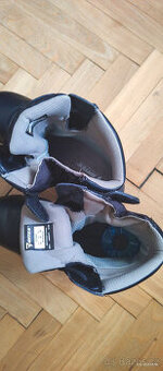 Boty Bates Delta-8. Gore-tex. vel. EUR 43,5.