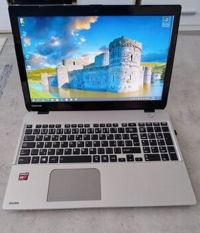 Toshiba Satellite M50D-A-10Z /AMD A6 / 8GB/ SSD 250GB